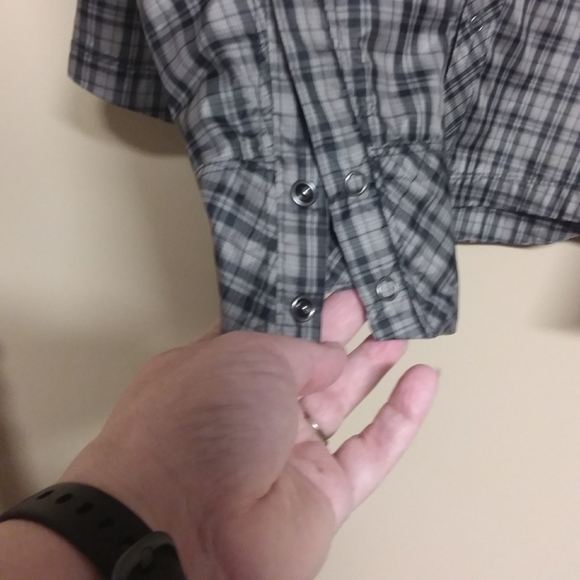 ⬇️ Nau Lightbeam water repellant recycled poly shirt/jacket - Picture 5 of 14